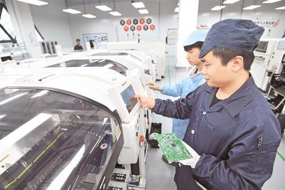 創(chuàng)新強(qiáng)“芯” 穿戴設(shè)備技術(shù)開(kāi)發(fā)的前沿與趨勢(shì)